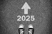 neujahr-2025-reise-beginnen.jpg?b=1&s=170x170&k=20&c=1Q1icDYkBagusMjd06a4L6k8CPwP7aICLvi3eJzoZOY=