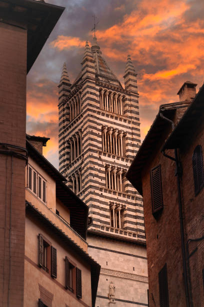 Enjoy the Mediterranean life in Florence with coffee cocktails by the pool. Beautiful old town views in the streets of the Tuscan cities