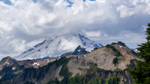 istock Artist Ridge Trails in Artist Point 2167580700