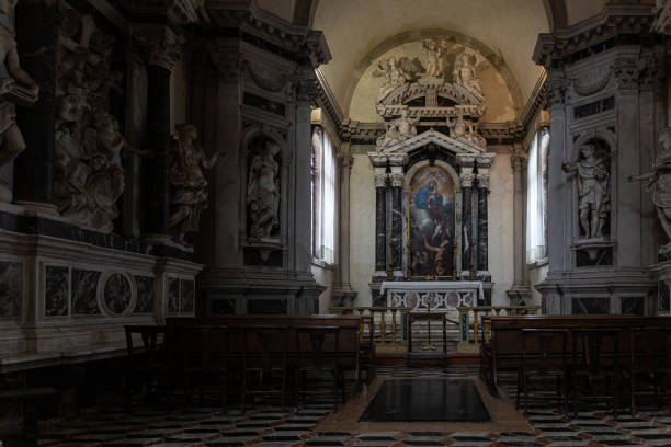 Small altar in  basilica di San Pietro di Castello