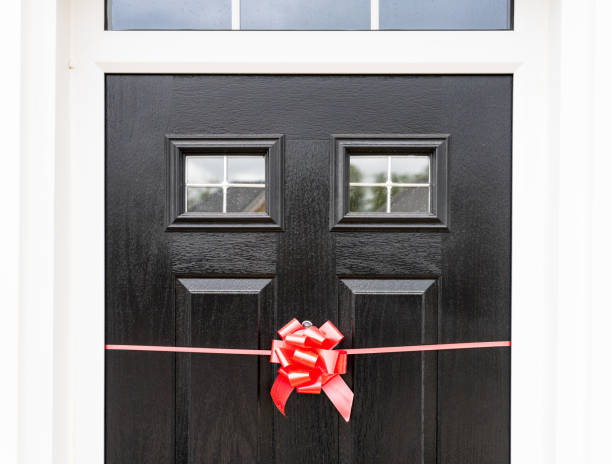 istock Ribbon bow to welcome new homeowners 2167941744