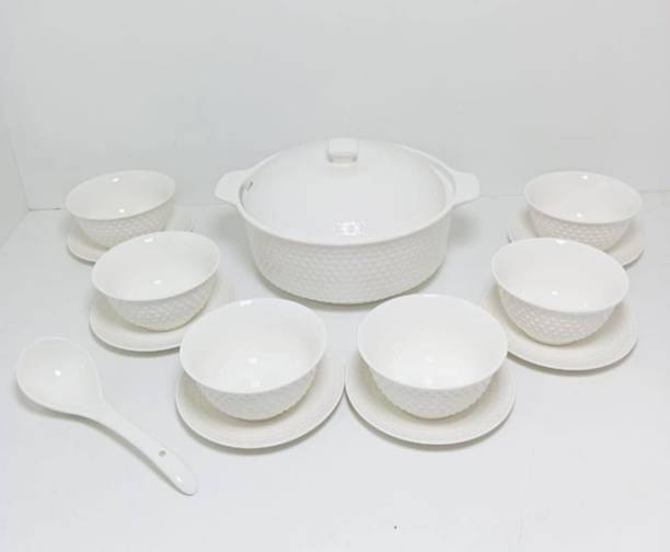 istock Soup tureen and bowls 2167948731