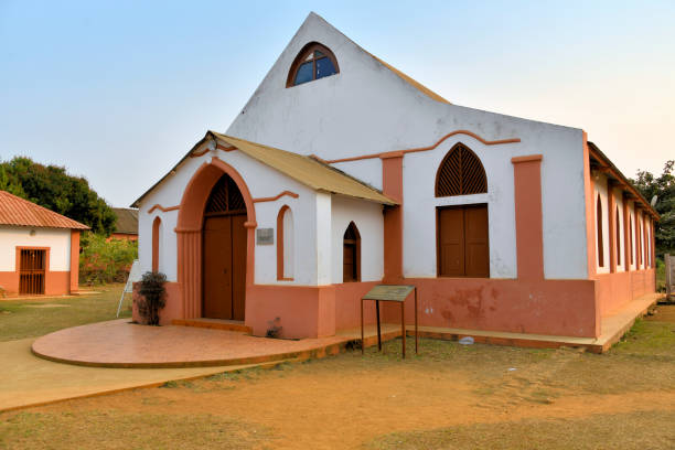 M'banza-Kongo / M'banza-Congo / São Salvador do Congo, Zaire Province, Angola: Evangelical Baptist Church, built by British missionaries of the Baptist Missionary Society that started working in the area in 1878 - Comandante Dangereux Street - UNESCO World Heritage Site. ('Igreja Evangélica Baptista em Angola', IEBA)