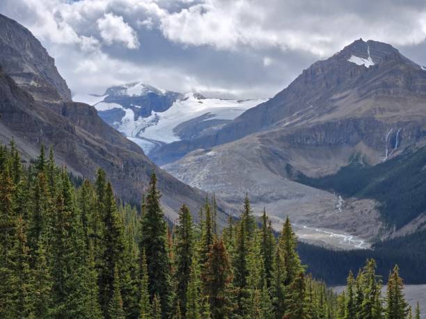 istock Peyto Lake Peak glacier 2168488206