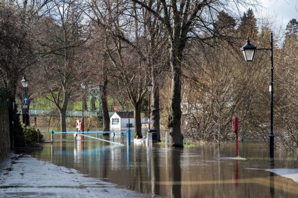 istock River Seven Flooding Shrewsbury 2168639157