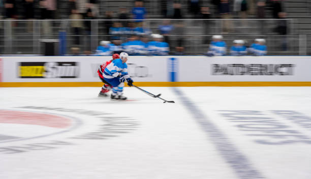 istock High-Speed Ice Hockey Pursuit 2168982054