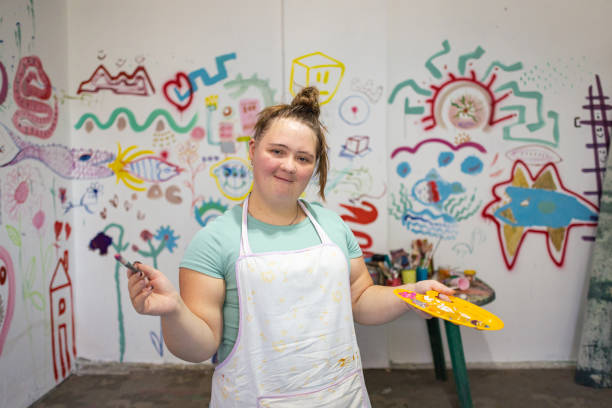 istock Girl Painting 2169075771