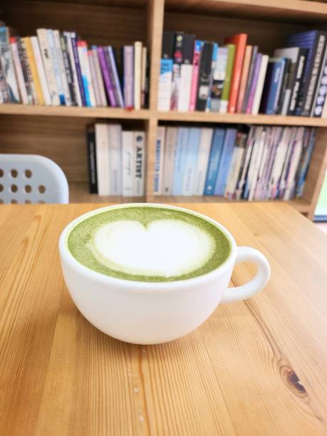 Matcha latte milk tea beverage drink art heart