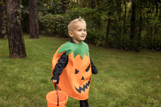 istock Halloween party at home 2169268276