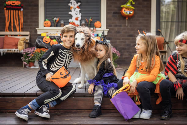 istock Halloween party at home 2169268356