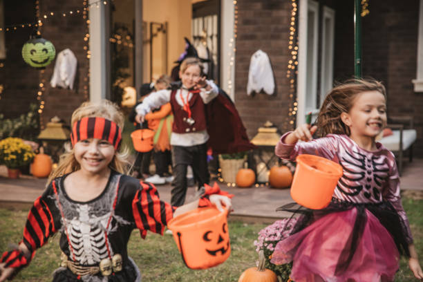 istock Halloween party at home 2169268408