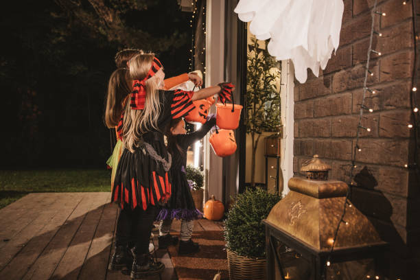 istock Halloween party at home 2169268465