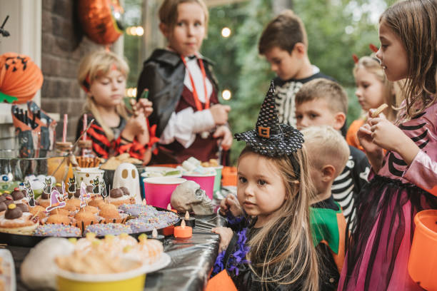 istock Halloween party at home 2169273566