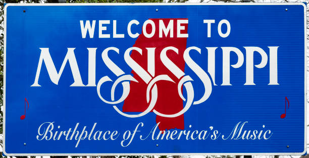 istock Welcome to Mississippi Sign 1 2169325980