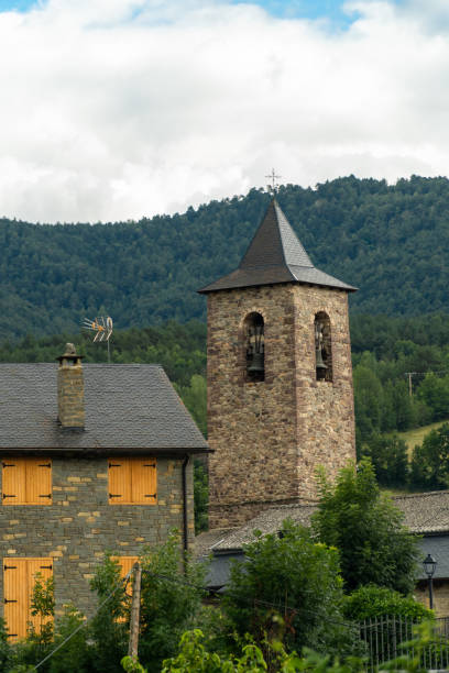 istock Pirineos old town 2169537924