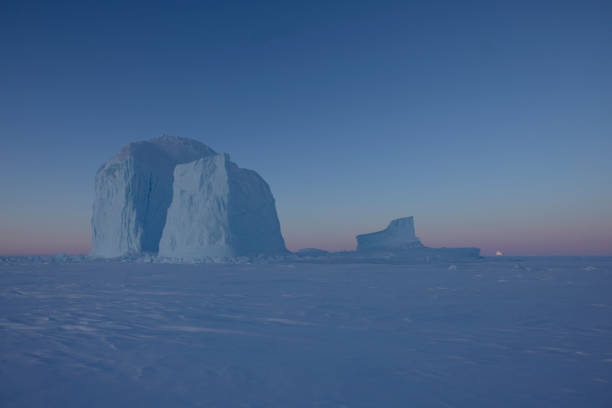 Icebergs on the frozen Davis street
