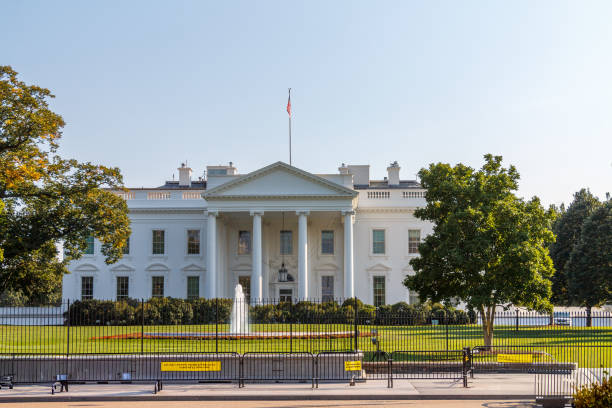 The facade of the White House in Washington DC, USA