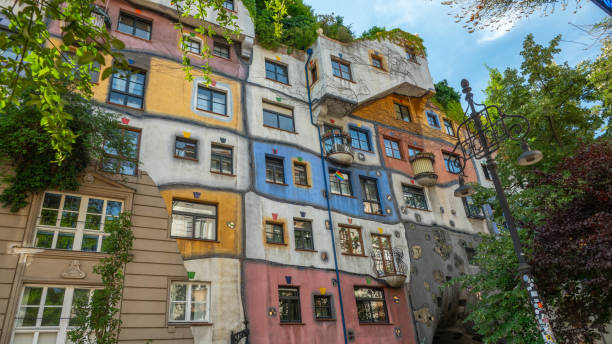 The Hundertwasser House in Vienna is one of Austria’s architectural highlights. The colorfully decorated exterior façade of Hundertwasser House in Vienna draws attention to itself almost magically. Anyone who lives in the Hundertwasser House also has the right to decorate the façade around the windows entirely to their own taste. More than 200 trees and shrubs on the balconies and roof terraces make the Hundertwasserhaus a green oasis in the heart of the city. The Hundertwasserhaus can only be viewed from outside.