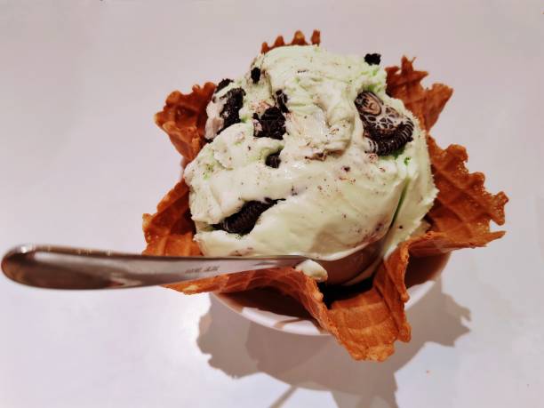 istock Cookie and Mint Gelato 2169738657
