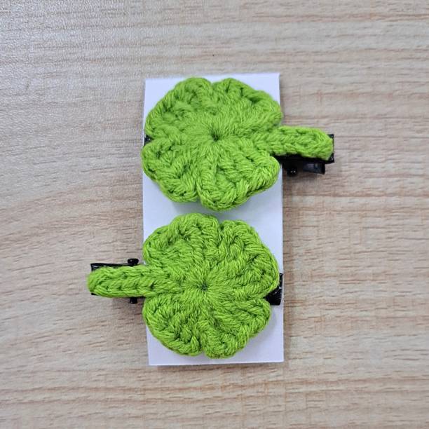 istock Clover crochet hairclip 2169787276