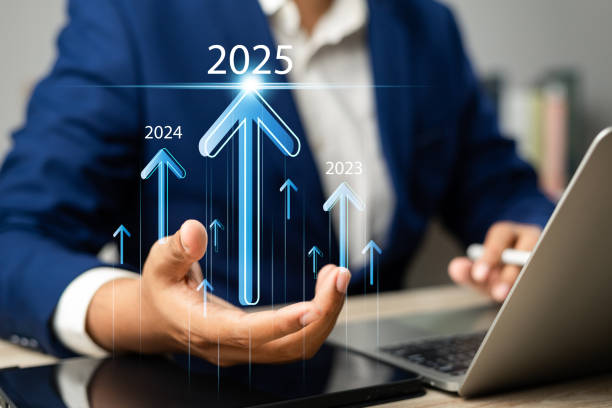istock Goals 2025 vision business strategy and development plan for success businessman presents chart of company growth, Planning for future goals, and Business challenges in the coming year 2169887272
