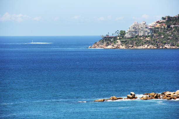 istock Sea of ​​Acapulco, Mexico 2170074907
