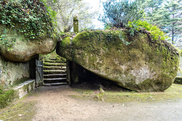 istock Abandoned and empty medieval Convento dos Capuchos in the Serra de Sintra National Park, Portugal 2170127921