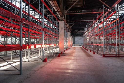 6 High Pallet Rack Warehouse With Empty High Pallet Racks Shelving System Stock Photo ...