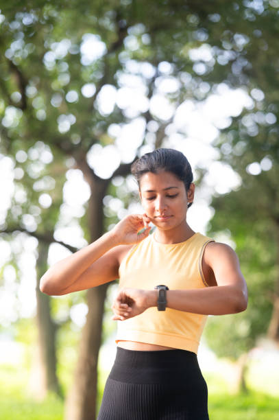 istock Keep track of your heart rate during your exercise 2170315376