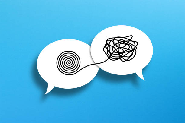 istock Tangle and untangle concept on speech bubbles. Psychotherapy. Chaos and order business concept. 2170354148