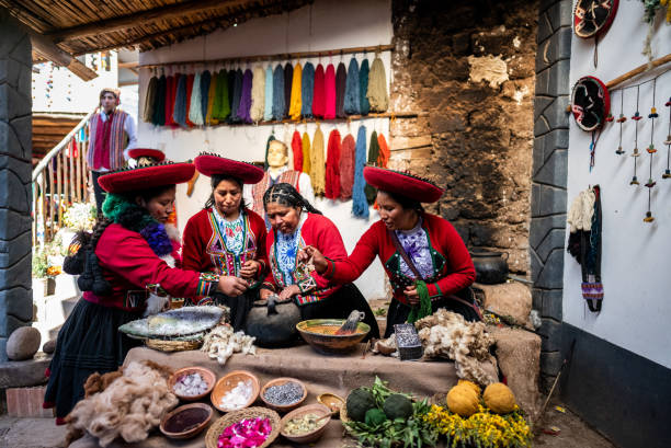 Chinchero indigenous working on a market, in Chinchero district