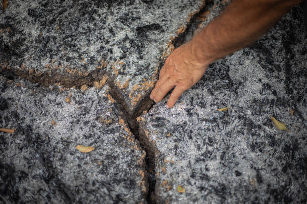 crack on the wall