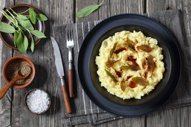 istock Brown Butter Potato Mash with fried sage leaves 2170634177