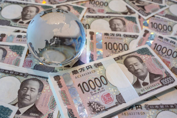 istock Glass globe and many 10,000 yen bills (new design) 2170642981
