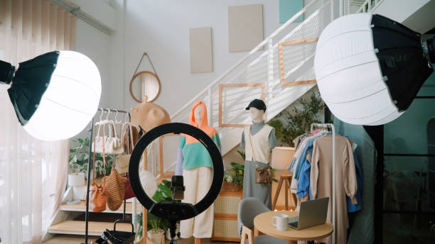 istock Live streaming clothes station online 2170777015