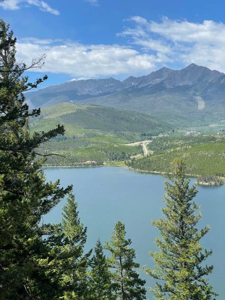 istock Colorado Mountains in Summer 2171002967