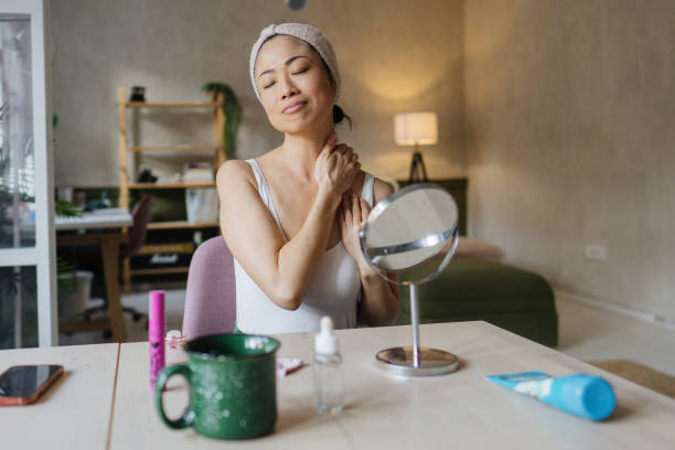 istock Relaxing face and neck massage 2171003718