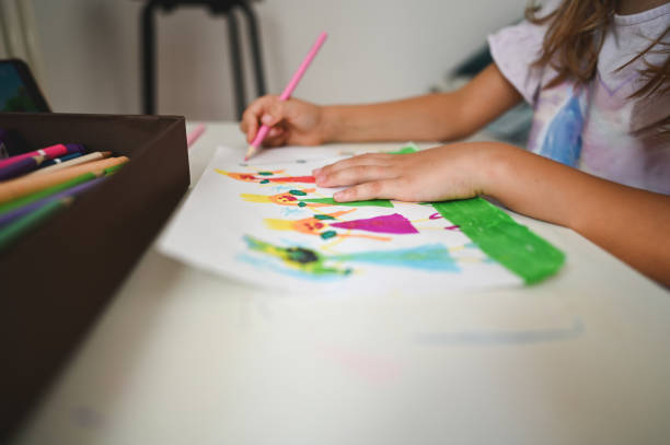 istock Child drawing Family. 2171042018
