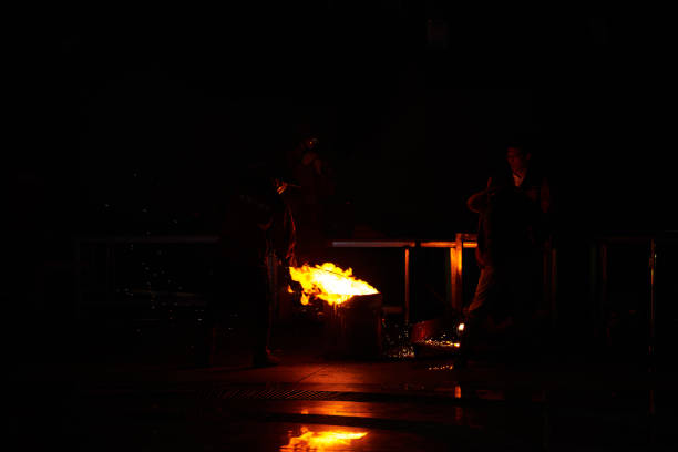 Chinese traditional performance skills, iron flower performance