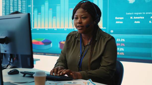 istock Project leader conducts a market research for progress achievement 2171097289