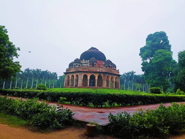 istock Lodhi tomb 2171173558