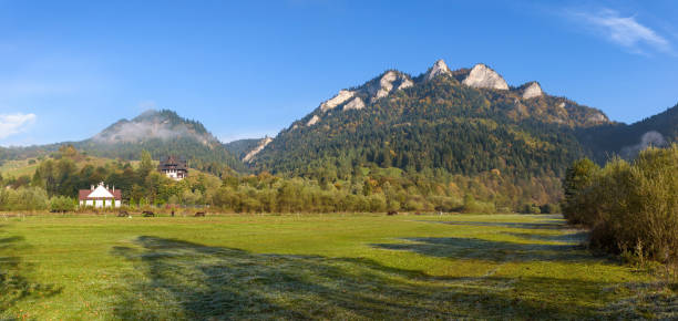 Panoramic view of Three Crowns summit with shelter building in Sromowce Nizne. Pieniny mountains, Poland