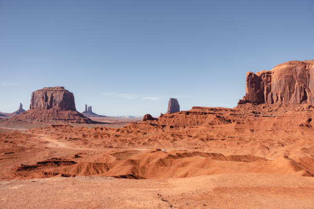 istock Navajo's home 2171334012