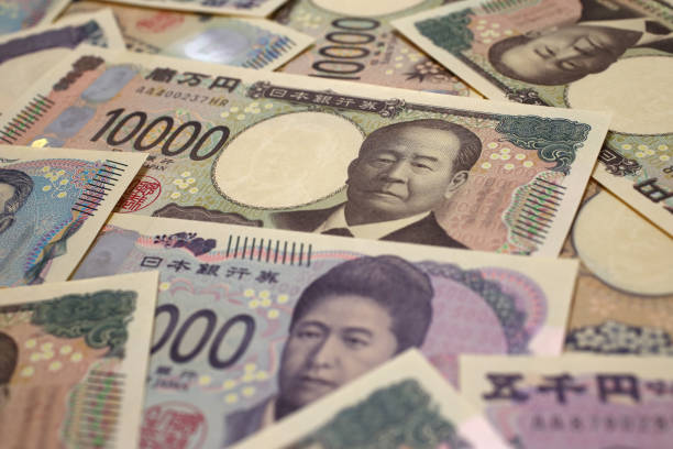 Yen Mathun 370+ Five Thousand Yen Note Photos Stock Photos, Pictures & Royalty ...