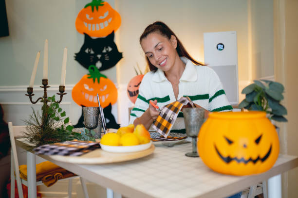 istock Making my own Halloween decoration 2171372561