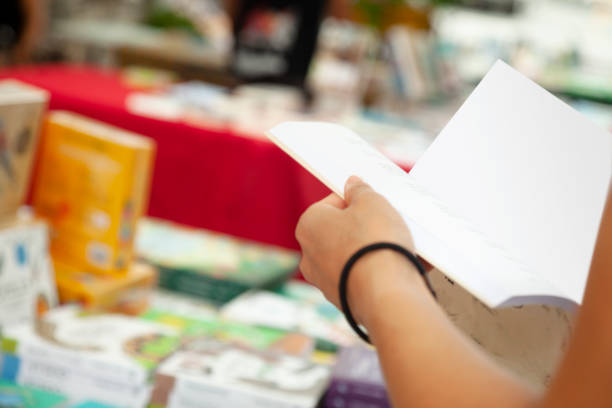 Street bookstore-Saint George Day