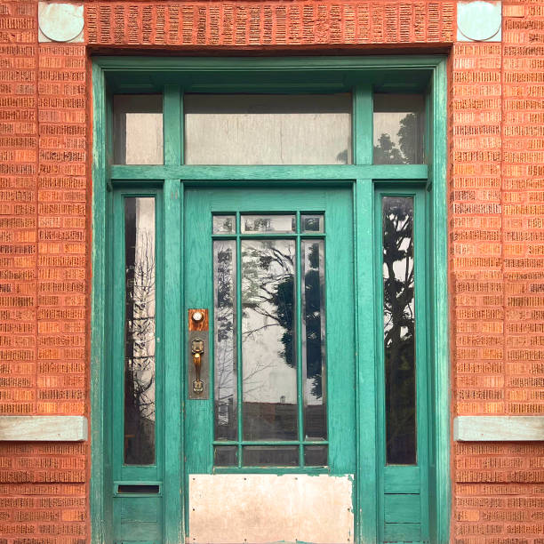 istock Green Doorway Chicago 2171780998