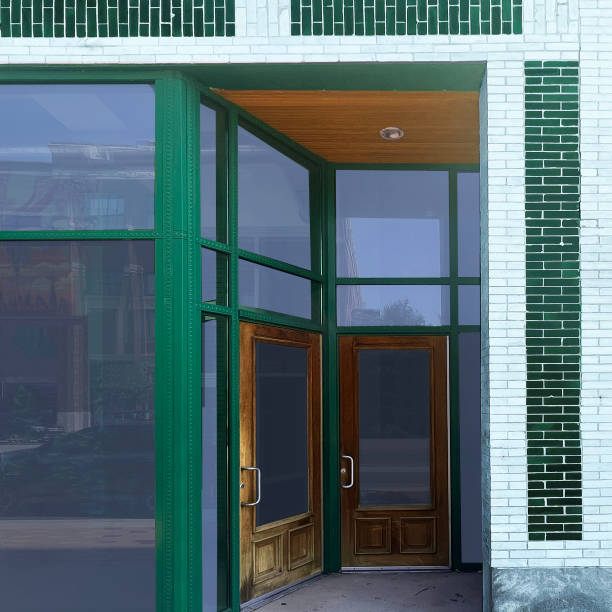 istock Green Doorway Chicago 2171829577