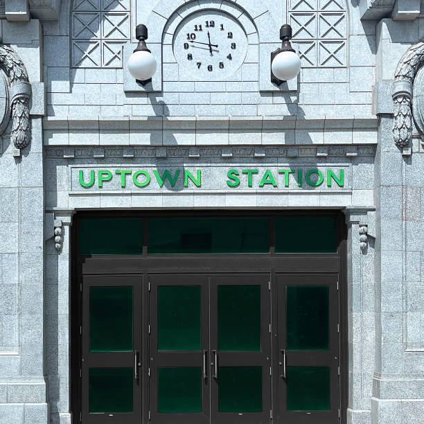 istock Green Doorway Chicago 2171835850