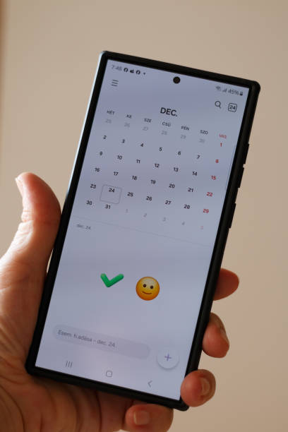 istock Close-up of smartphone with calendar. 2171874031